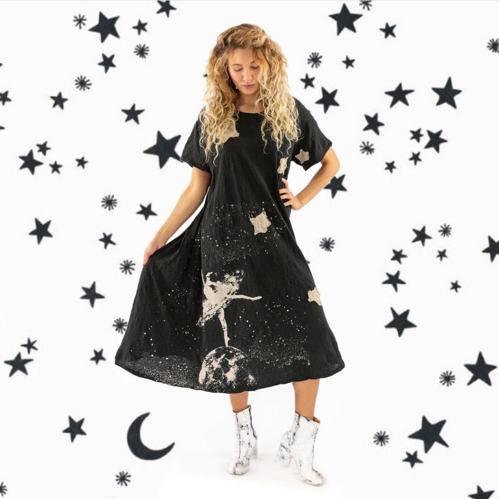 Magnolia Pearl Cosmic Ballerina Star T Dress 711 OS T-shirt Tee Moon Appliqué